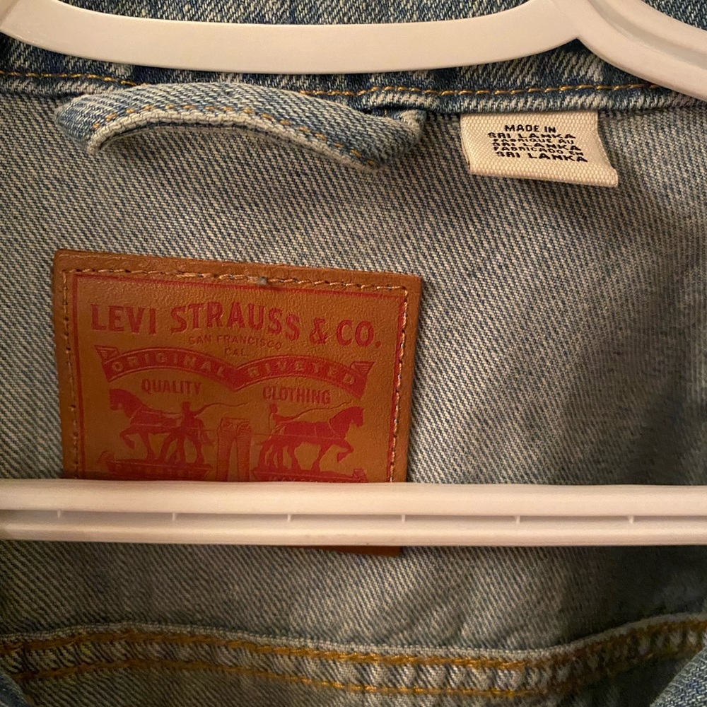 Levi’s Jean Jacket - Picture 2 of 3